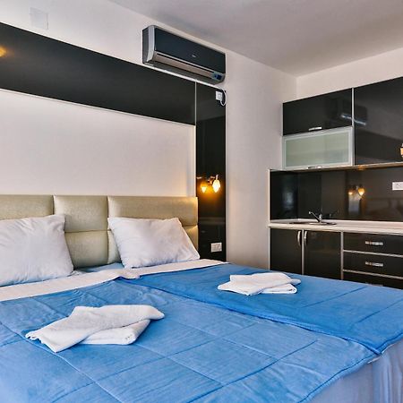 Villa Dvor Kornic Budva Zimmer foto